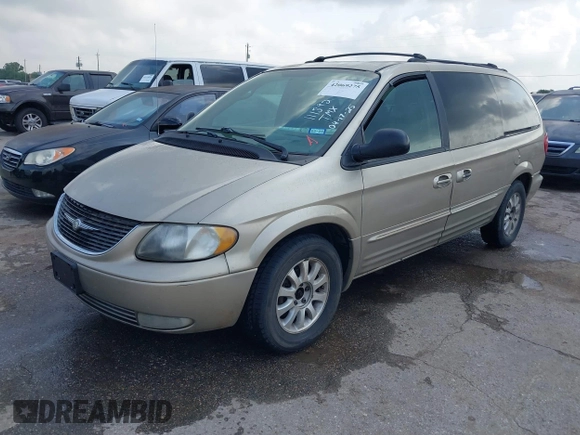 2003 Chrysler Town & Country LXi with VIN 2C4GP54L53R111892, listed as a IAAI auction lot 42069275 with 190,586 mi miles. Bid and sale history available at carsss.com. Image 2.