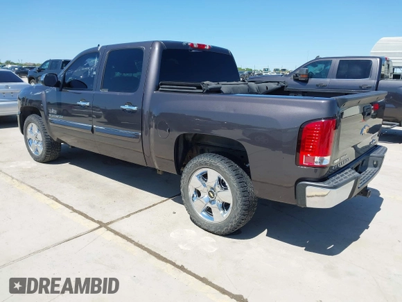 2010 Chevrolet Silverado 1500 LT with VIN 3GCRCSE08AG147831, listed as a IAAI auction lot 41974910 with 133,315 mi miles and . Bid and sale history available at DreamBid. Image 3.