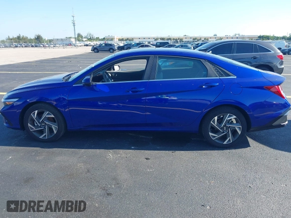 2024 Hyundai Elantra SEL с VIN KMHLS4DG6RU815603, выставлен на аукционе IAAI как лот 42299061 с пробегом 1 193 миль миль и . История ставок и продаж доступна на DreamBid. Изображение 14.