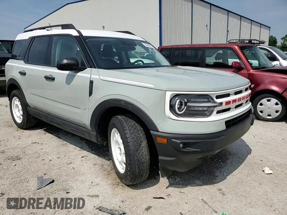2023 Ford Bronco Sport Heritage z VIN 3FMCR9G68PRD84102, wystawiony jako Copart lot #59486695 z przebiegiem 17 710 mil mil oraz Szkoda całkowita • Salvage title. Historia ofert i sprzedaży dostępna na DreamBid. Obrazek 14.