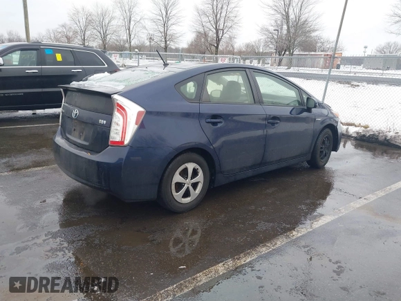2015 Toyota Prius Four with VIN JTDKN3DU9F0421300, listed as a IAAI auction lot 41541385 with 156,398 mi miles. Bid and sale history available at carsss.com. Image 4.