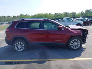 2019 Jeep Cherokee Latitude with VIN 1C4PJLCB4KD358305, listed as a IAAI auction lot 41990957 with 121,024 mi miles. Bid and sale history available at carsss.com. Image 14.