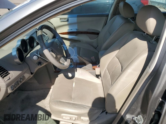 2004 Nissan Maxima SE with VIN 1N4BA41E14C852424, listed as a Copart auction lot 71232974 with 190,530 mi miles and Clean Title. Bid and sale history available at DreamBid. Image 7.