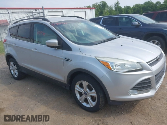 2014 Ford Escape SE z VIN 1FMCU9GX3EUB83978, wystawiony jako IAAI lot #42509549 z przebiegiem 121 388 mil mil oraz . Historia ofert i sprzedaży dostępna na DreamBid. Obrazek 1.