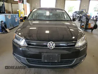 2014 Volkswagen Jetta Hybrid SE z VIN 3VW637AJ2EM288509, wystawiony jako Copart lot #61716065 z przebiegiem 116 461 mil mil oraz Czysty tytuł • Clean title. Historia ofert i sprzedaży dostępna na DreamBid. Obrazek 5.