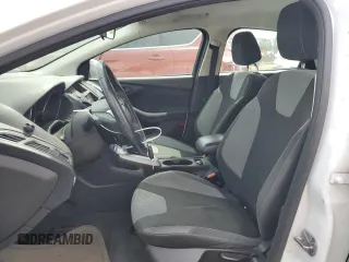 2012 Ford Focus SE z VIN 1FAHP3K27CL256370, wystawiony jako Copart lot #42689255 z przebiegiem 92 641 mil mil oraz Szkoda całkowita • Salvage title. Historia ofert i sprzedaży dostępna na DreamBid. Obrazek 7.