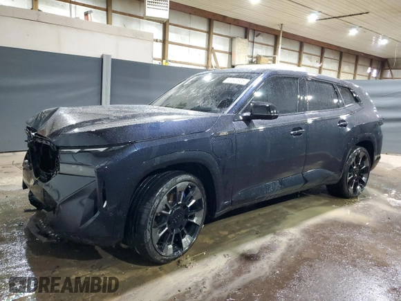 2023 BMW XM z VIN 5YM23CS05P9S28460, wystawiony jako Copart lot #41641905 z przebiegiem 9700 mil mil oraz Szkody całkowita. Historia ofert i sprzedaży dostępna na DreamBid. Obrazek 1.
