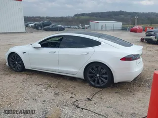 2017 Tesla Model S 100D with VIN 5YJSA1E29HF204797, listed as a IAAI auction lot 41760296 with 92,587 mi miles. Bid and sale history available at carsss.com. Image 14.