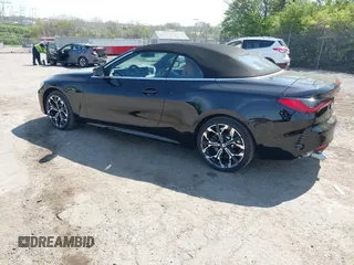 2025 BMW 4 Series 430i xDrive with VIN WBA53DB03SCT98773, listed as a IAAI auction lot 42061005 with 2,985 mi miles and . Bid and sale history available at carsss.com. Image 3.