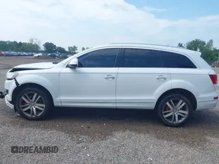 2014 Audi Q7 Premium Plus with VIN WA1LGAFE6ED015856, listed as a IAAI auction lot 42612500 with 96,946 mi miles and . Bid and sale history available at DreamBid. Image 14.