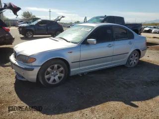 2002 BMW 3 Series 325i with VIN WBAET37462NG83125, listed as a Copart auction lot 65561545 with 175,250 mi miles and Clean title. Bid and sale history available at DreamBid. Image 1.