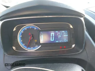 2016 Chevrolet Trax LS with VIN 3GNCJKSB6GL224009, listed as a IAAI auction lot 41312755 with 121,159 mi miles. Bid and sale history available at carsss.com. Image 7.