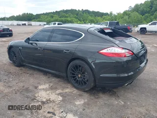 2010 Porsche Panamera S z VIN WP0AB2A73AL061283, wystawiony jako IAAI lot #42367523 z przebiegiem 90 164 mil mil oraz . Historia ofert i sprzedaży dostępna na DreamBid. Obrazek 3.