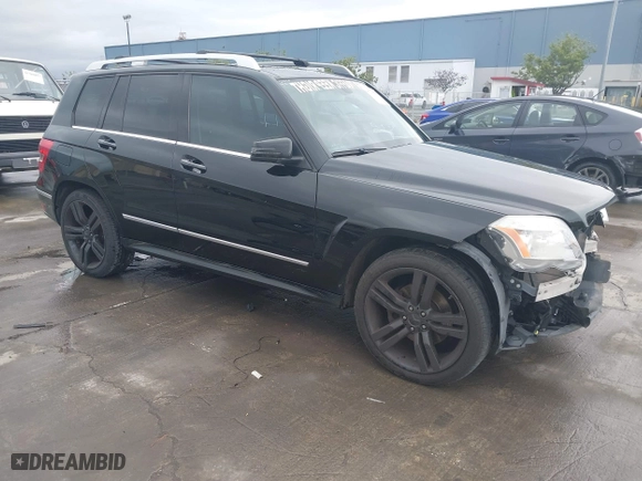 2012 Mercedes-Benz GLK-Class GLK 350 with VIN WDCGG8HB3CF912437, listed as a IAAI auction lot 41734683 with 127,572 mi miles. Bid and sale history available at carsss.com. Image 1.