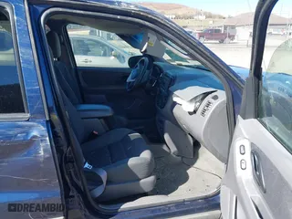 2002 Ford Escape XLT Choice with VIN 1FMYU031X2KC29008, listed as a IAAI auction lot 41747084 with 179,062 mi miles. Bid and sale history available at carsss.com. Image 5.