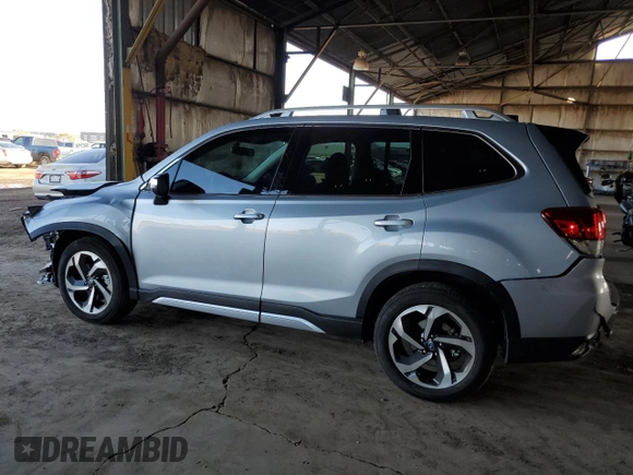 2024 Subaru Forester Touring z VIN JF2SKAMC3RH410742, wystawiony jako Copart lot #48563465 z przebiegiem 8 344 mil mil oraz Szkoda całkowita • Salvage title. Historia ofert i sprzedaży dostępna na DreamBid. Obrazek 2.