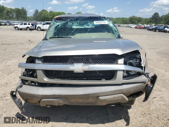 2003 Chevrolet Avalanche z VIN 3GNEC13T33G135778, wystawiony jako Copart lot #54825175 z przebiegiem 244 182 mil mil oraz Czysty tytuł • Clean title. Historia ofert i sprzedaży dostępna na DreamBid. Obrazek 5.
