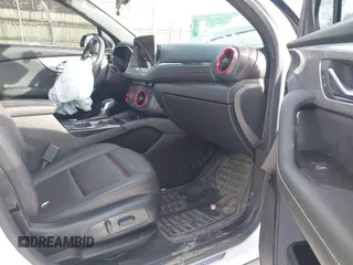 2024 Chevrolet Blazer RS z VIN 3GNKBKRS1RS155981, wystawiony jako IAAI lot #41614035 z przebiegiem 1383 mil mil oraz . Historia ofert i sprzedaży dostępna na DreamBid. Obrazek 5.