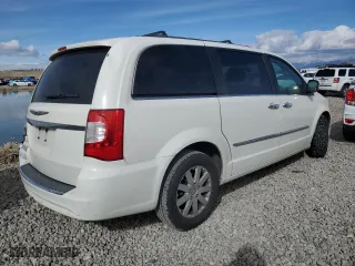 2011 Chrysler Town & Country Touring-L with VIN 2A4RR8DG7BR799698, listed as a Copart auction lot 47855425 with 149,391 mi miles and Salvage Title. Bid and sale history available at carsss.com. Image 3.