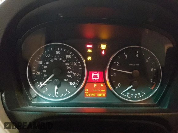 2006 BMW 3 Series 325xi with VIN WBAVD13576KV05230, listed as a Copart auction lot 53792085 with 124,190 mi miles and Salvage Title. Bid and sale history available at carsss.com. Image 9.