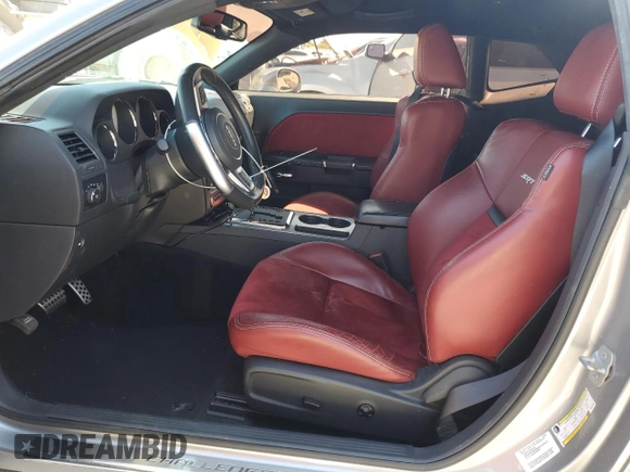 2014 Dodge Challenger SRT-8 z VIN 2C3CDYCJ3EH201998, wystawiony jako Copart lot #53308065 z przebiegiem 57 967 mil mil oraz Szkoda całkowita • Salvage title. Historia ofert i sprzedaży dostępna na DreamBid. Obrazek 7.