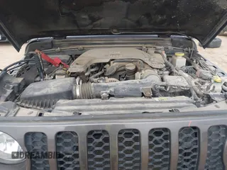 2020 Jeep Gladiator Sport S with VIN 1C6HJTAG2LL151865, listed as a IAAI auction lot 41649805 with 117,093 mi miles. Bid and sale history available at carsss.com. Image 10.