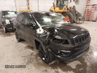 2019 Jeep Compass Latitude with VIN 3C4NJDBB0KT838995, listed as a IAAI auction lot 41278070 with 55,850 mi miles. Bid and sale history available at carsss.com. Image 6.