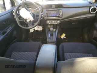 2023 Nissan Versa S z VIN 3N1CN8DV4PL872667, wystawiony jako Copart lot #87870005 z przebiegiem 17 702 mil mil oraz Szkoda całkowita • Salvage title. Historia ofert i sprzedaży dostępna na DreamBid. Obrazek 8.