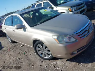 2005 Toyota Avalon XL with VIN 4T1BK36BX5U046492, listed as a IAAI auction lot 41598083 with 193,373 mi miles. Bid and sale history available at carsss.com. Image 1.