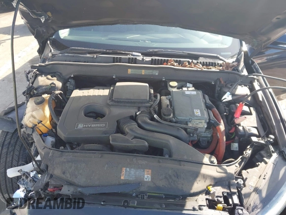 2013 Ford Fusion SE Hybrid with VIN 3FA6P0LU4DR325699, listed as a IAAI auction lot 41677237 with 129,004 mi miles. Bid and sale history available at carsss.com. Image 10.