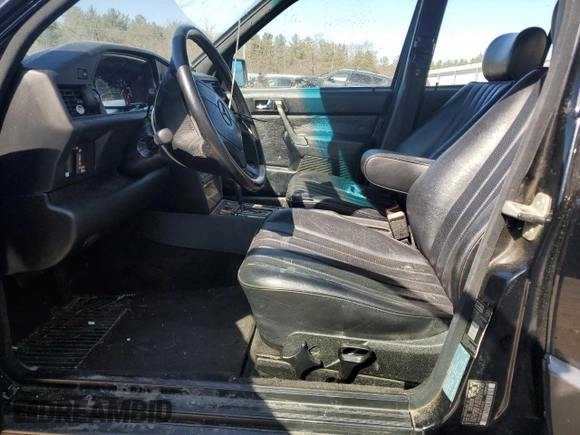 1993 Mercedes-Benz 190 z VIN WDBDA28D1PG007363, wystawiony jako Copart lot #53259095 z przebiegiem 85 393 mil mil oraz Nie do naprawy • Non repairable. Historia ofert i sprzedaży dostępna na DreamBid. Obrazek 7.