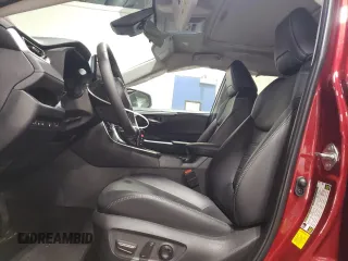 2024 Toyota RAV4 XLE Premium z VIN 2T3A1RFV0RW456338, wystawiony jako Copart lot #50769835 z przebiegiem 37 173 mil mil oraz Nie do naprawy • Non repairable. Historia ofert i sprzedaży dostępna na DreamBid. Obrazek 7.