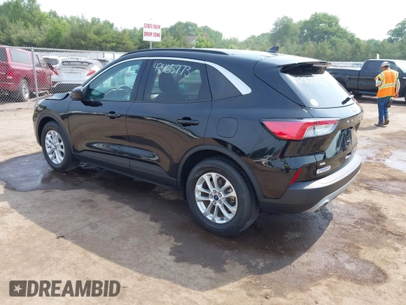 2021 Ford Escape SE Hybrid with VIN 1FMCU0BZ3MUA36546, listed as a IAAI auction lot 42465773 with 13,413 mi miles and . Bid and sale history available at DreamBid. Image 3.