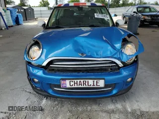 2011 MINI Hardtop with VIN WMWSU3C52BT252207, listed as a Copart auction lot 62735905 with 121,121 mi miles and Salvage title. Bid and sale history available at DreamBid. Image 5.