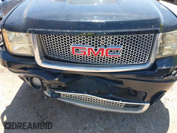 2008 GMC Sierra Denali z VIN 2GTEK638781311204, wystawiony jako IAAI lot #42078564 z przebiegiem 158 728 mil mil oraz . Historia ofert i sprzedaży dostępna na DreamBid. Obrazek 6.