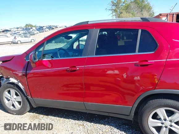 2019 Chevrolet Trax LT with VIN 3GNCJLSB2KL221428, listed as a IAAI auction lot 41805694 with 64,140 mi miles and . Bid and sale history available at carsss.com. Image 15.