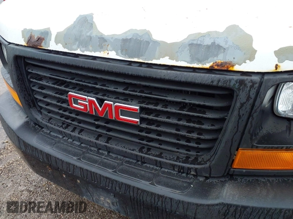 2012 GMC Savana Cargo with VIN 1GTW7FCA8C1200300, listed as a IAAI auction lot 42016518 with 259,841 mi miles. Bid and sale history available at carsss.com. Image 6.