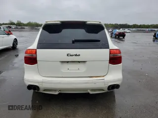 2004 Porsche Cayenne Turbo z VIN WP1AC29P84LA93845, wystawiony jako Copart lot #56311105 z przebiegiem 152 204 mil mil oraz Szkody całkowita. Historia ofert i sprzedaży dostępna na DreamBid. Obrazek 6.