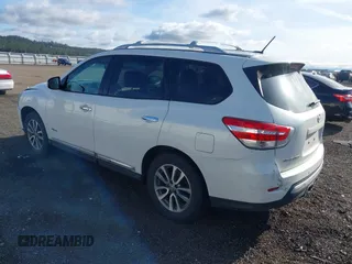 2014 Nissan Pathfinder Platinum Hybrid with VIN 5N1CR2MM6EC640419, listed as a IAAI auction lot 42003462 with 149,866 mi miles. Bid and sale history available at carsss.com. Image 3.