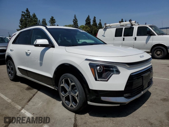2023 Kia Niro EX with VIN KNDCR3LE9P5043969, listed as a Copart auction lot 54121474 with 11,460 mi miles and Clean Title. Bid and sale history available at carsss.com. Image 4.