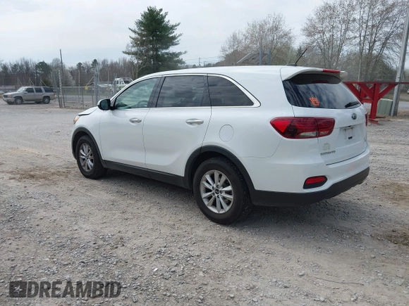 2020 Kia Sorento S z VIN 5XYPG4A52LG622321, wystawiony jako IAAI lot #41790301 z przebiegiem 155 766 mil mil oraz . Historia ofert i sprzedaży dostępna na DreamBid. Obrazek 3.