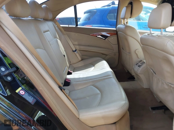 2007 Mercedes-Benz E 350 z VIN WDBUF56X37B065908, wystawiony jako IAAI lot #42347753 z przebiegiem 183 763 mil mil oraz . Historia ofert i sprzedaży dostępna na DreamBid. Obrazek 8.