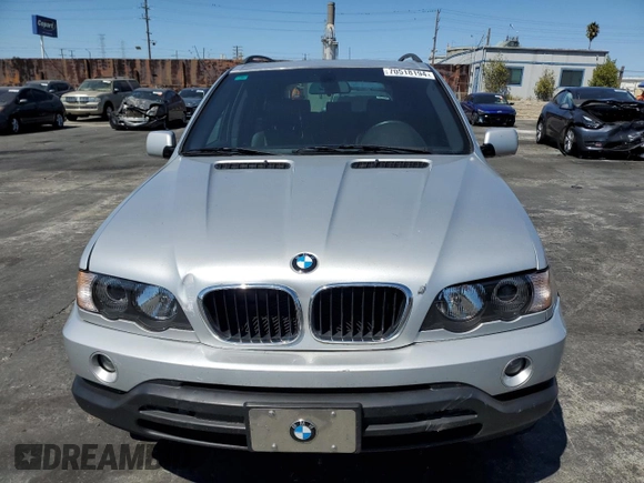 2003 BMW X5 4.4i with VIN 5UXFB33593LH46982, listed as a Copart auction lot 70518194 with 333,463 mi miles and Salvage Title. Bid and sale history available at carsss.com. Image 5.