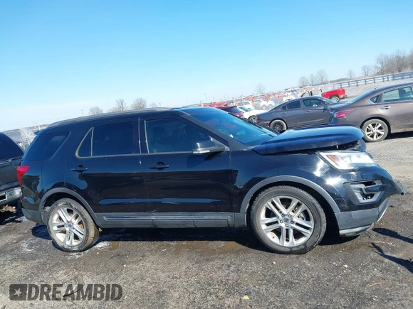 2016 Ford Explorer XLT with VIN 1FM5K7D89GGA84874, listed as a IAAI auction lot 41612708 with 124,421 mi miles. Bid and sale history available at carsss.com. Image 13.