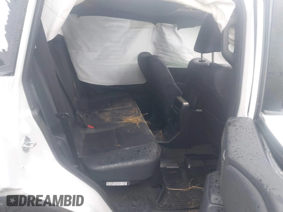 2024 Toyota Land Cruiser z VIN JTEABFAJ9RK004196, wystawiony jako IAAI lot #40875883 z przebiegiem 7 025 mil mil oraz . Historia ofert i sprzedaży dostępna na DreamBid. Obrazek 8.