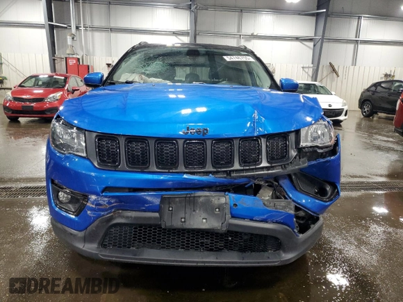 2019 Jeep Compass Latitude z VIN 3C4NJDBB5KT682761, wystawiony jako Copart lot #54746755 z przebiegiem 95 271 mil mil oraz Szkoda całkowita • Salvage title. Historia ofert i sprzedaży dostępna na DreamBid. Obrazek 5.