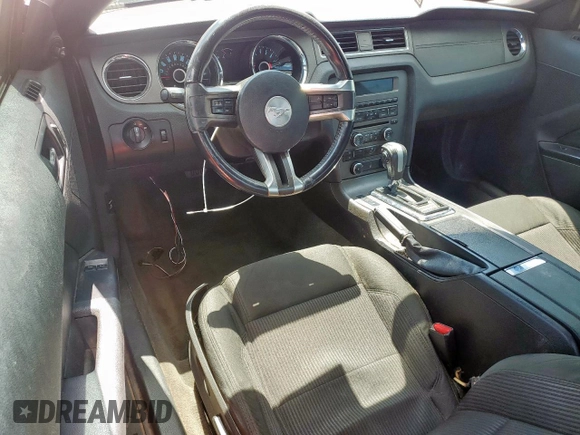 2014 Ford Mustang V6 with VIN 1ZVBP8AM8E5284439, listed as a Copart auction lot 62054585 with 183,880 mi miles and Clean title. Bid and sale history available at DreamBid. Image 8.