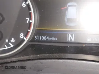 2018 Nissan Murano Platinum z VIN 5N1AZ2MH8JN122563, wystawiony jako IAAI lot #42303644 z przebiegiem 311 084 mil mil oraz . Historia ofert i sprzedaży dostępna na DreamBid. Obrazek 15.