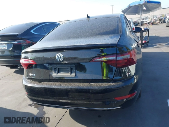 2020 Volkswagen Jetta S with VIN 3VWC57BU2LM098812, listed as a IAAI auction lot 42495022 with 97,098 mi miles and . Bid and sale history available at DreamBid. Image 16.