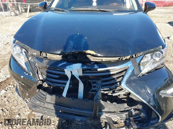 2018 Lexus ES with VIN 58ABK1GG7JU085607, listed as a IAAI auction lot 40888764 with 123,116 mi miles. Bid and sale history available at carsss.com. Image 6.
